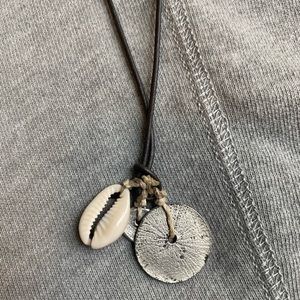 !!!! 4 for $25!!!!! Conch Shell necklace